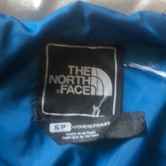 White Northface winter jacket - Picture 4 of 4